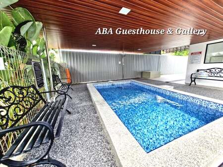Homestay private pool + art gallery, Muslim-friendly, 3 bilik, 15 pax