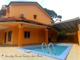 Homestay private pool, Muslim-only, 4 bilik, 15 pax